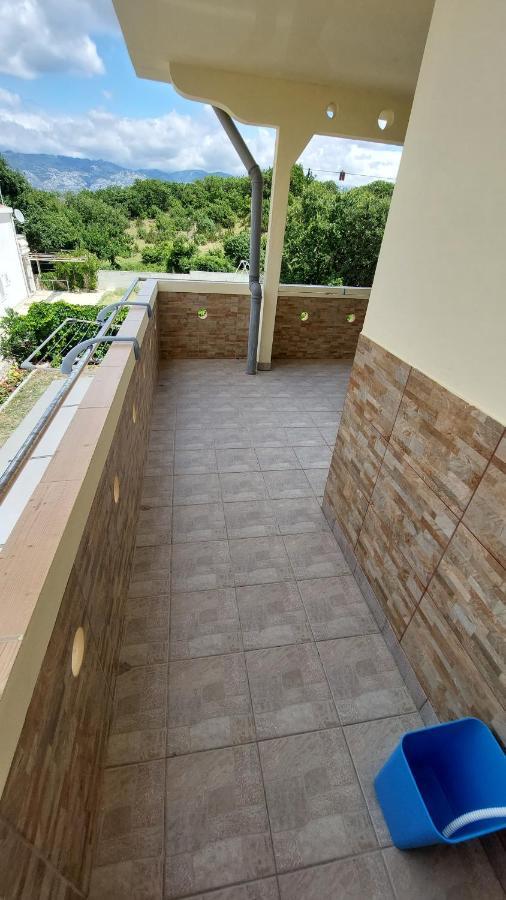 Apartments Luna Stan Trigraci Exterior foto